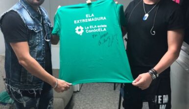 !!Andy & Lucas firman la camiseta de ELA Extremadura!!