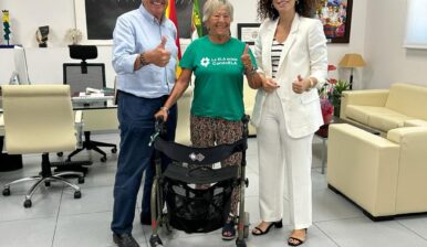 Reunión de Lola Dorado Calasanz con Sara García Espada, Consejera de Sanidad de la Junta de Extremadura