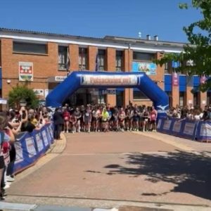 Éxito rotundo de la VII Carrera Solidaria del Colegio Diocesano de Cáceresa favor de ELA Extremadura