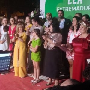 Miajadas se vuelca con la familia de Lucas en una emotiva Gala Benéfica por la ELA