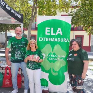 ELA Extremadura presenta en la Feria del Tomate de Miajadas su Ketchup Solidario