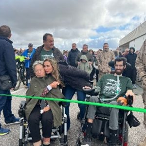 Caminando por la ELA: emoción, homenaje y solidaridad en la II Marcha Solidaria entre la Base Aérea de Talavera y Balboa