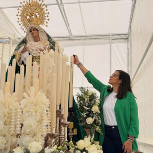 🕯️ Luz que abraza la vida: Don Benito enciende su esperanza por los enfermos 💚